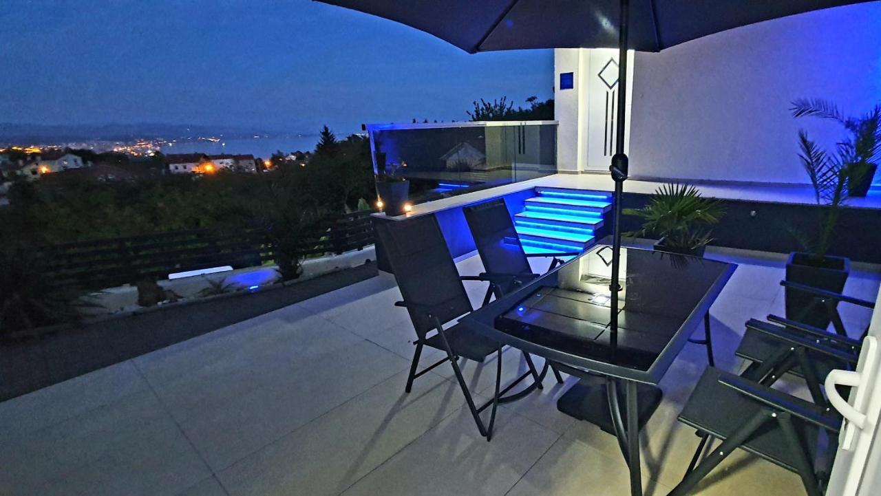 Jacuzzi Penthouse Apartment Matulji Exterior photo