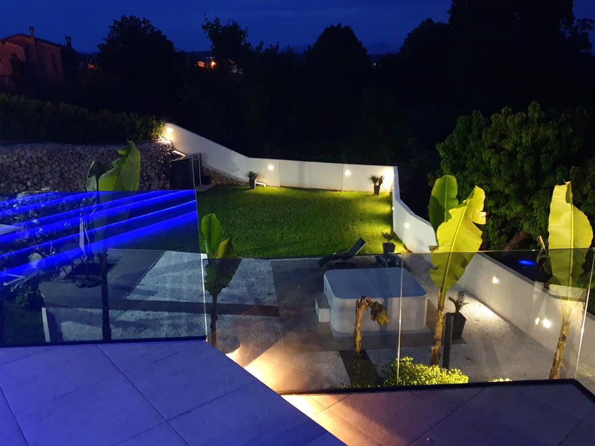 Jacuzzi Penthouse Apartment Matulji Exterior photo