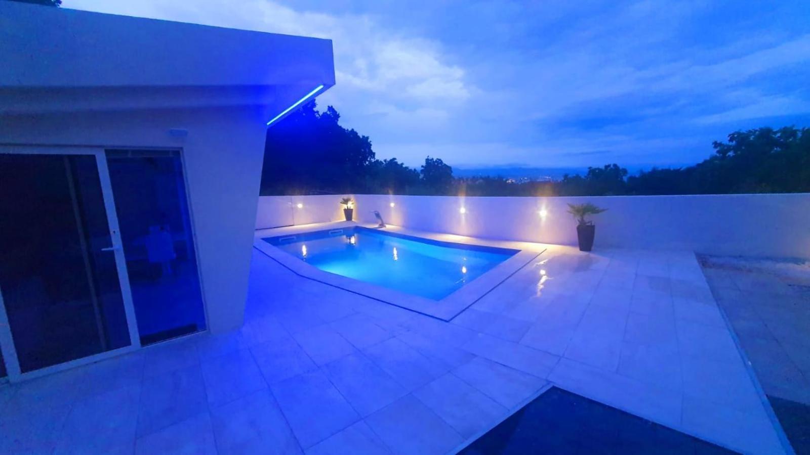Jacuzzi Penthouse Apartment Matulji Exterior photo