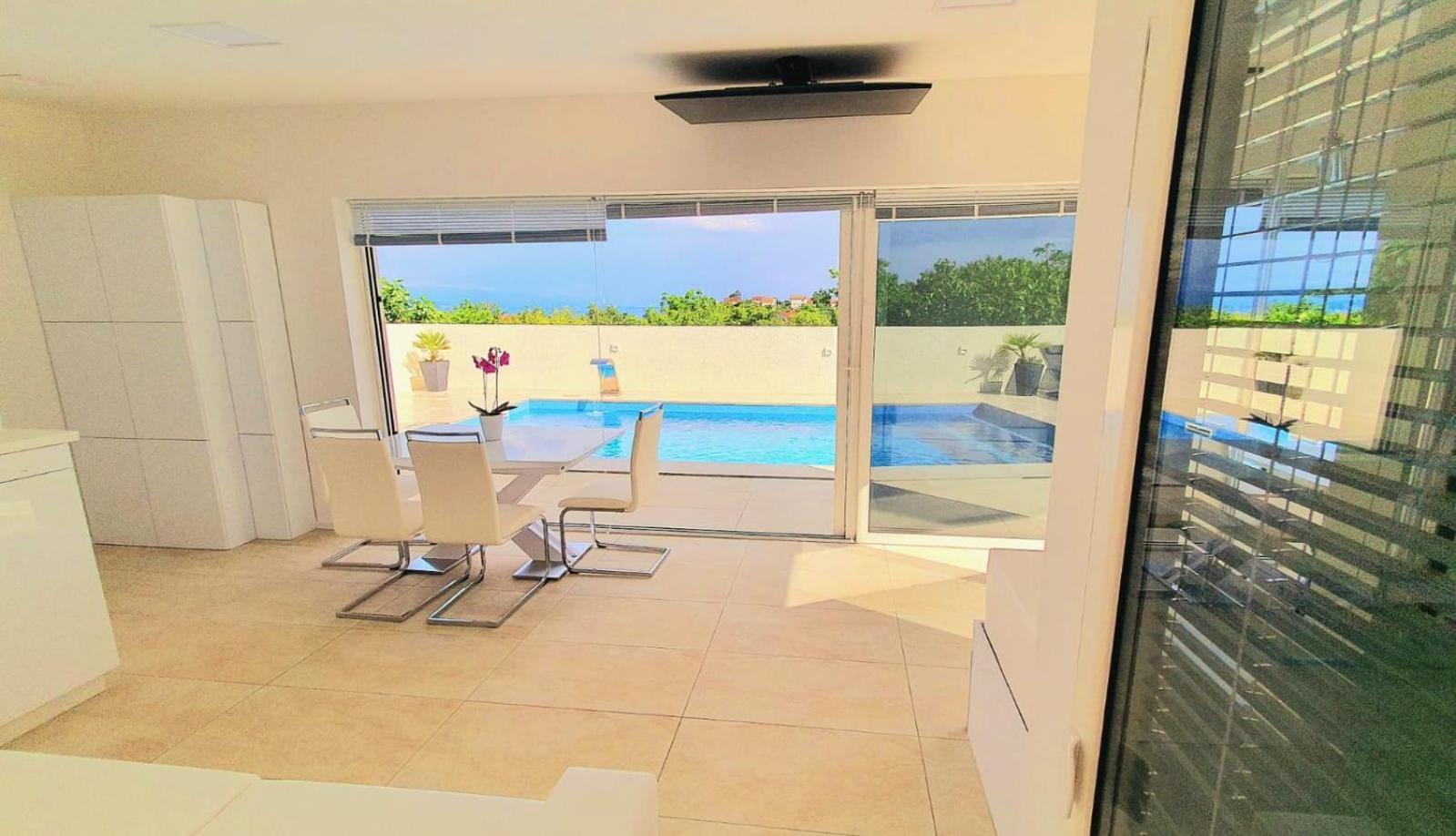 Jacuzzi Penthouse Apartment Matulji Exterior photo