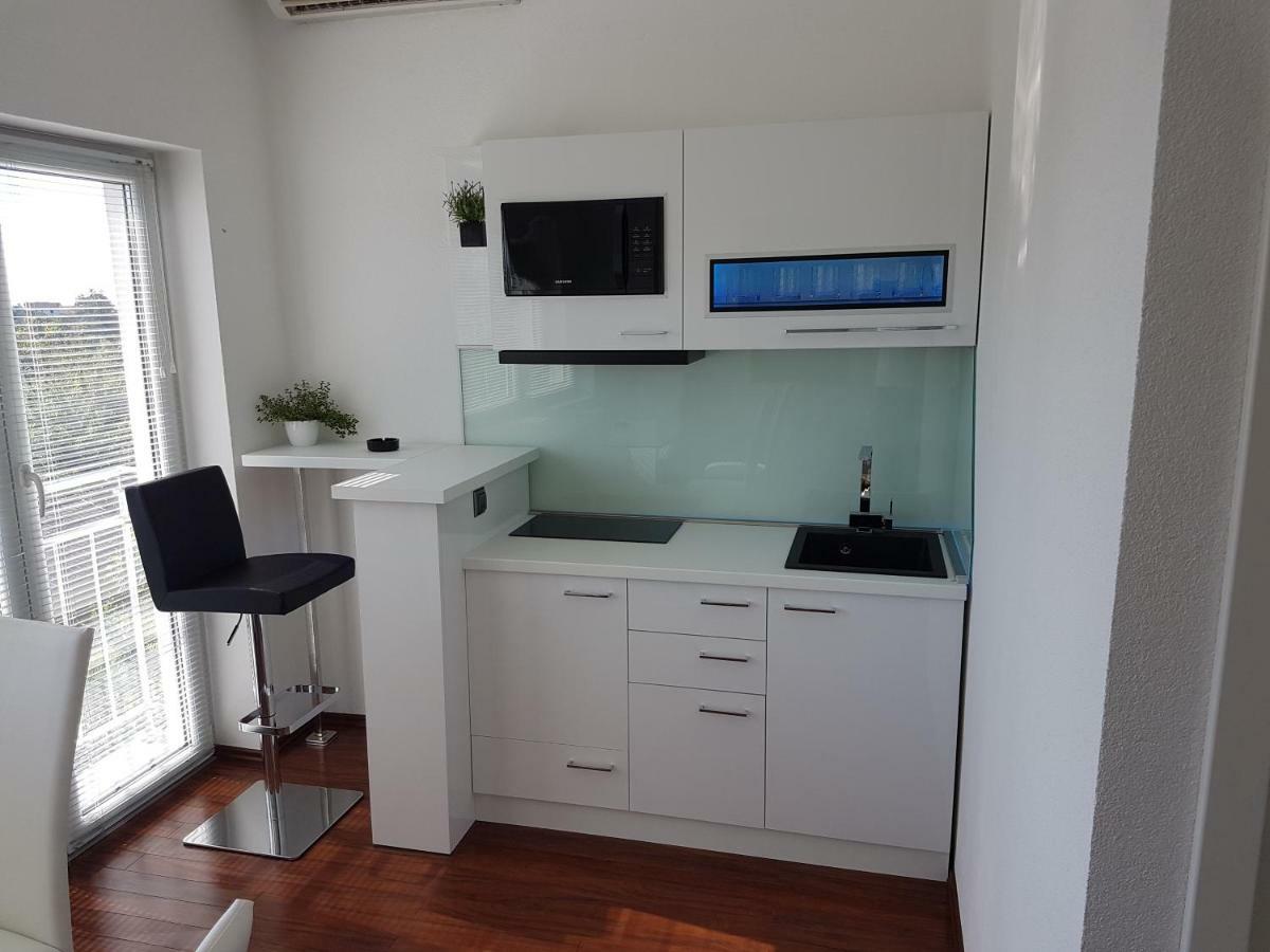 Jacuzzi Penthouse Apartment Matulji Exterior photo